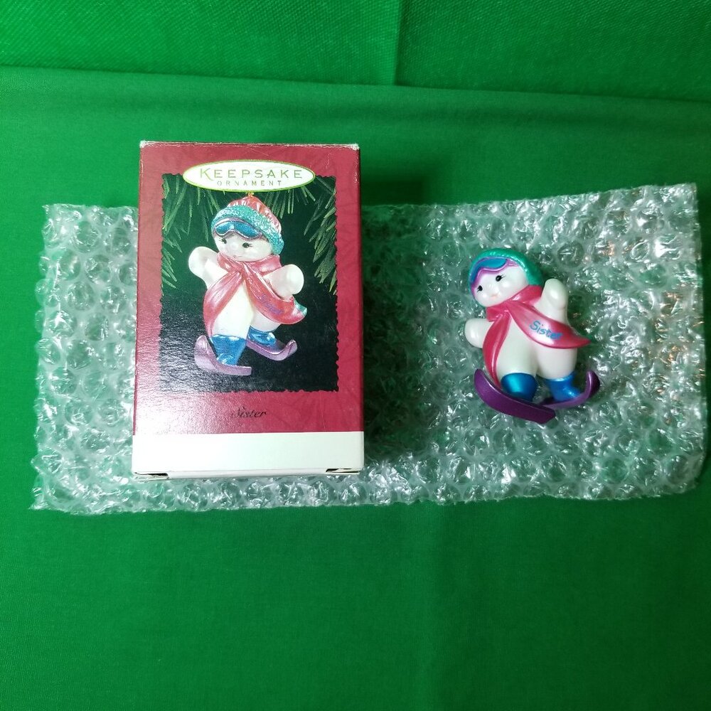 Hallmark Keepsake Christmas Ornament "SISTER" Girl‎ Snowman Skiing 1995 Vintage